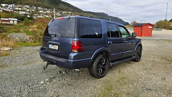 Ford Expedition 2003 photo 4