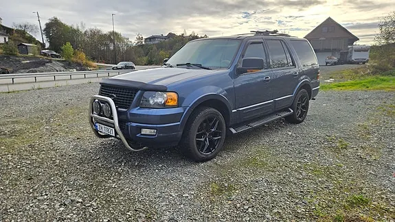 Ford Expedition 2003 photo 2