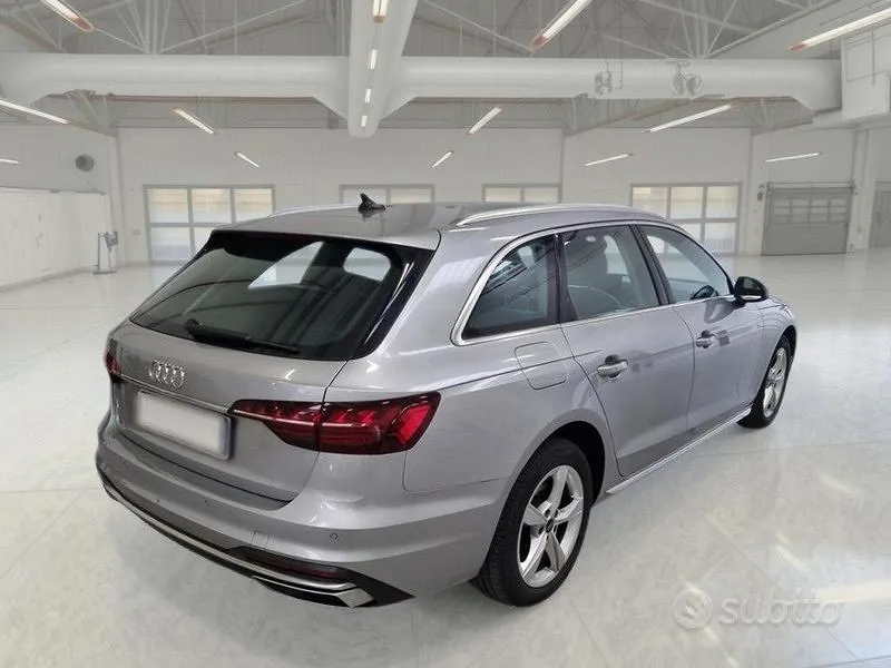 Audi A4 Avant 2023 photo 4