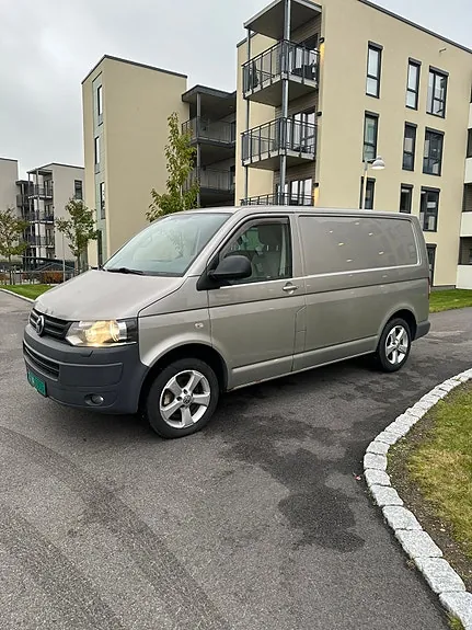 Volkswagen Transporter 2011 photo 2