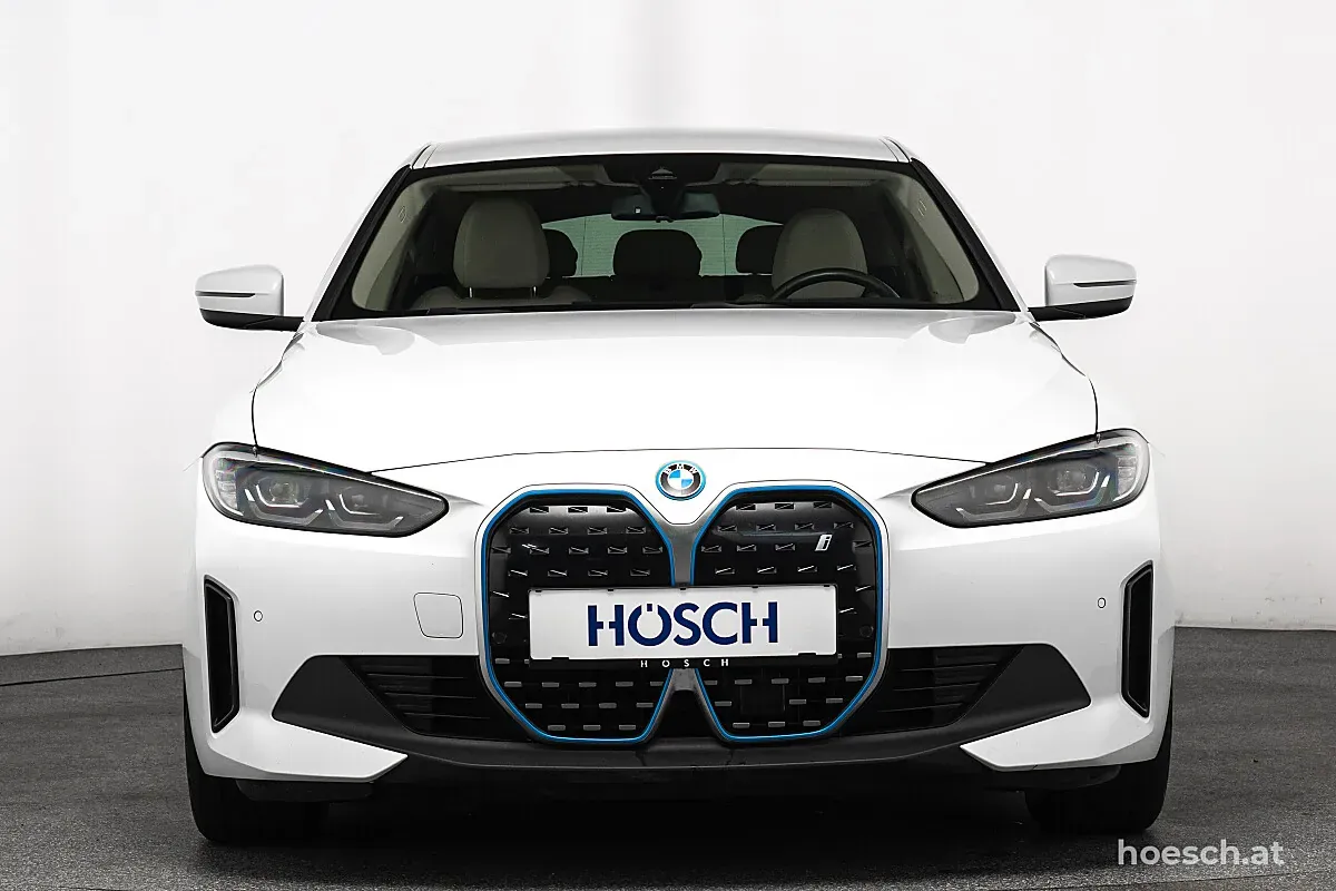 BMW I4 2022 photo 2