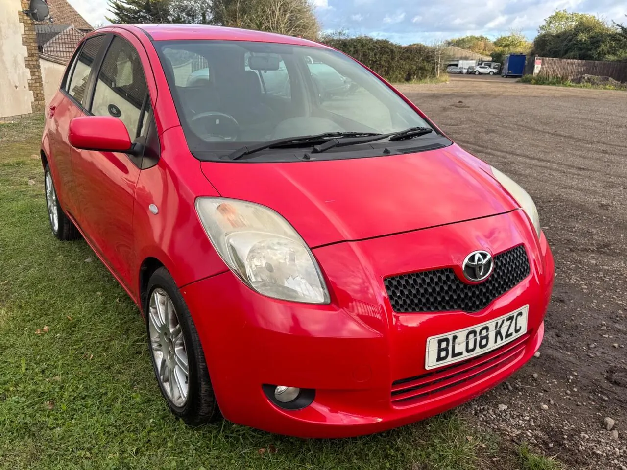 Toyota Yaris 2008 photo 2