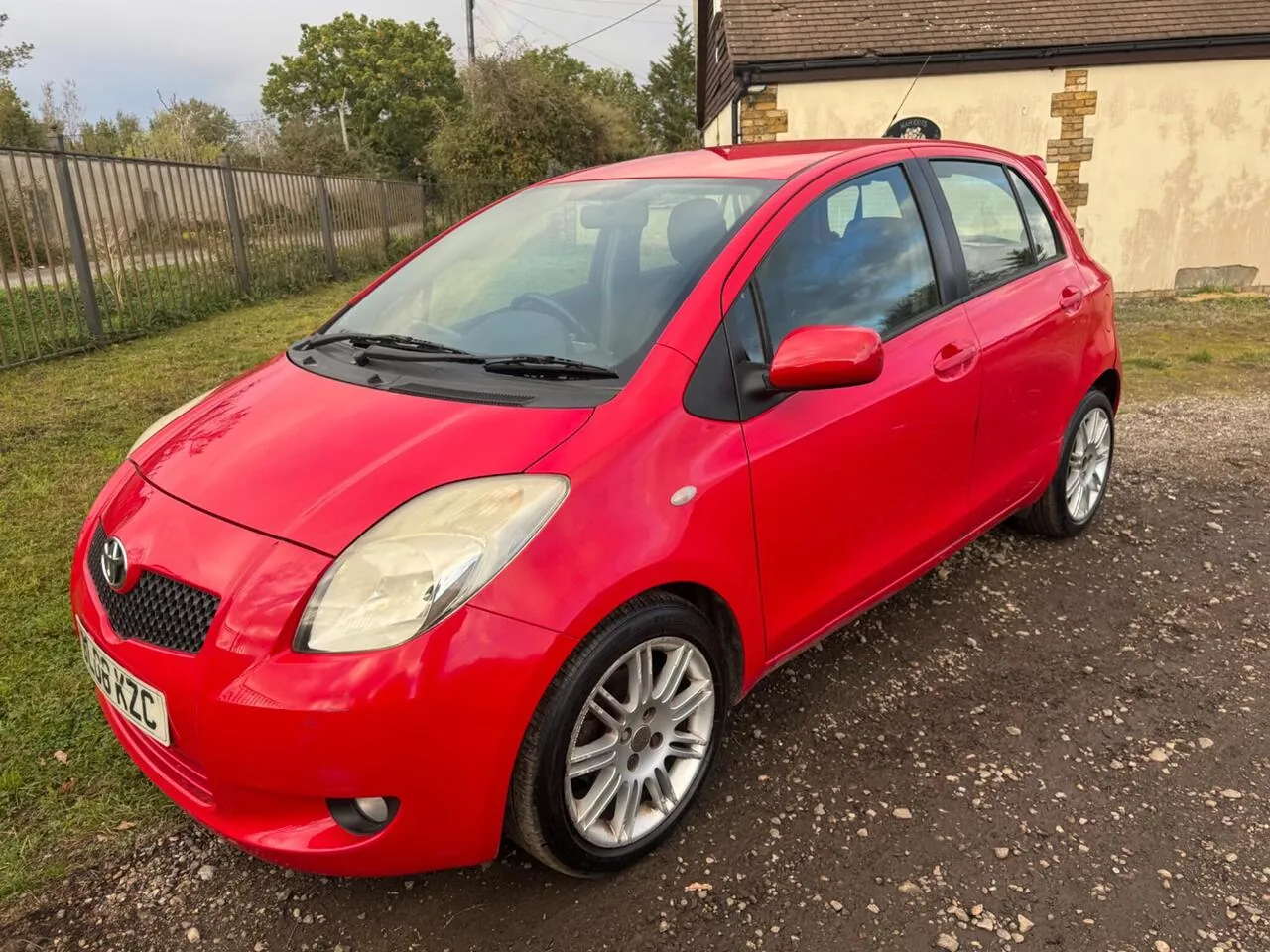 Toyota Yaris 2008 photo 4