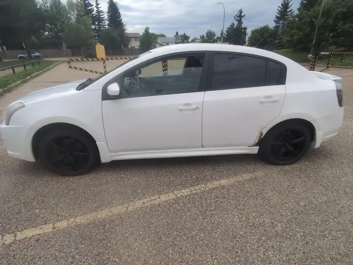 Nissan Sentra 2010 photo 4