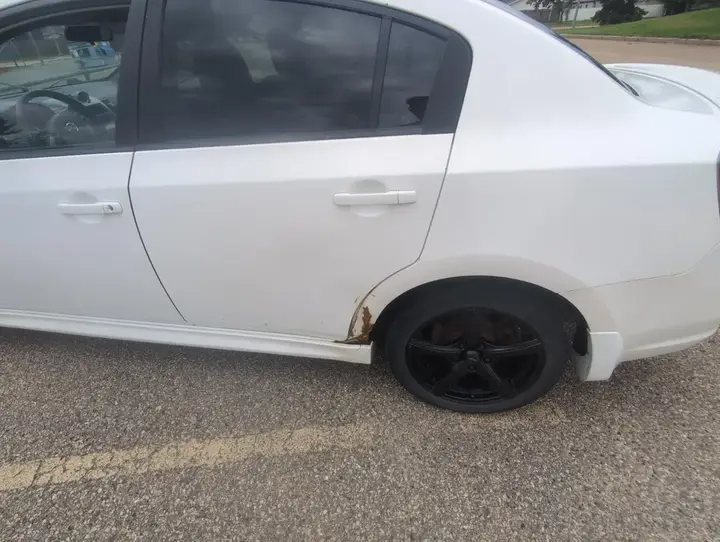 Nissan Sentra 2010 photo 5
