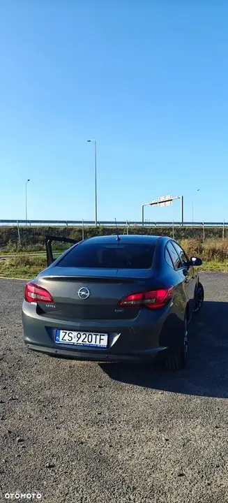 Opel Astra 2015 photo 5