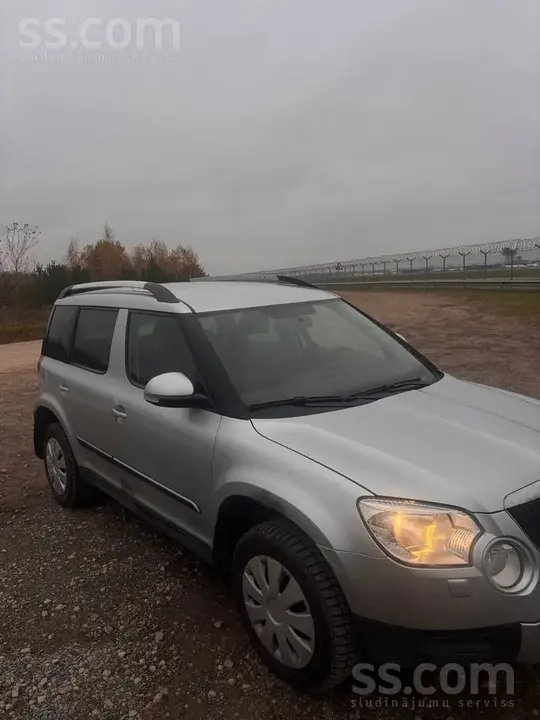 Skoda Yeti 2012 photo 2