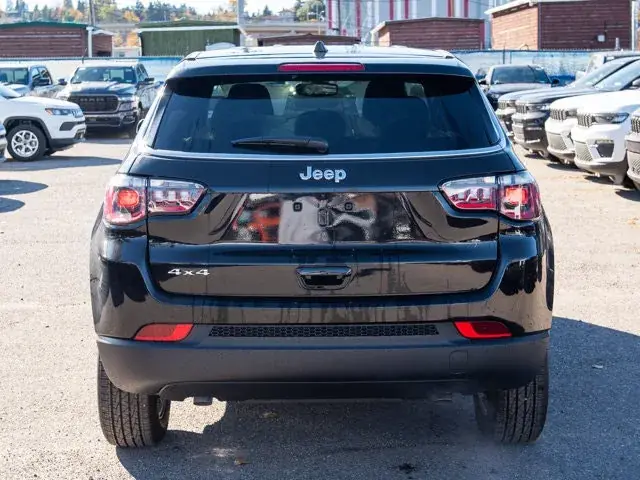 Jeep Compass 2026 photo 4