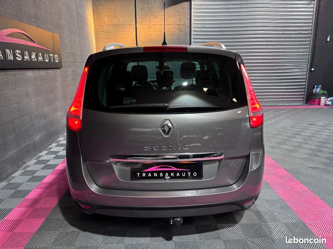 Renault Grand Scenic 2016 photo 5