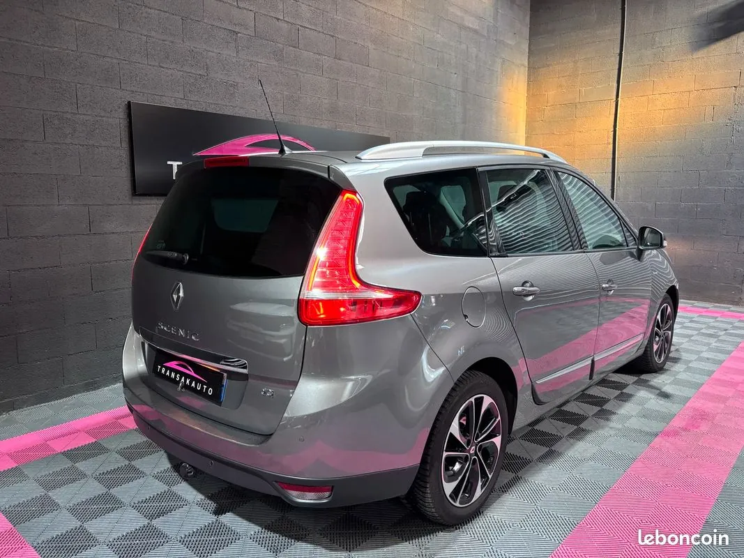 Renault Grand Scenic 2016 photo 4