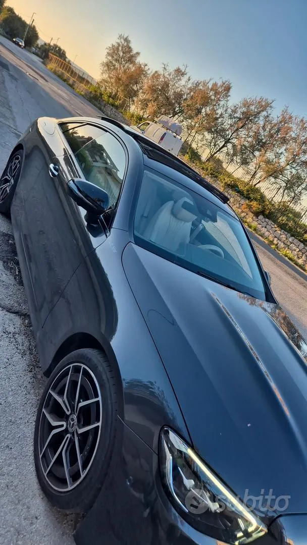 Mercedes-Benz E300 2023 photo 2