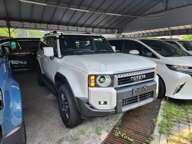 Toyota Landcruiser 250 Vx