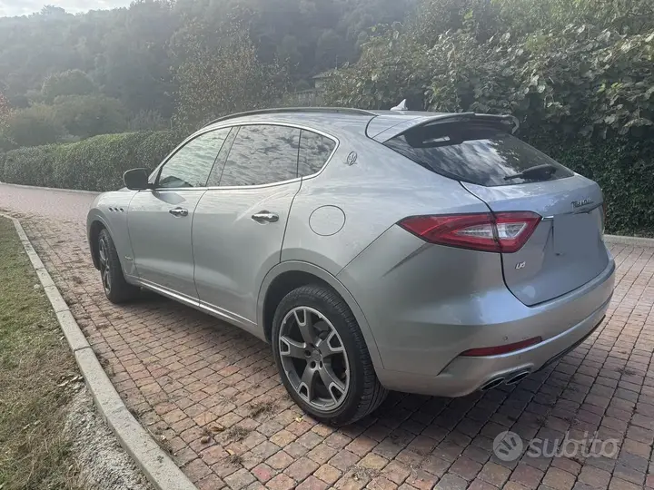 Maserati Levante 2018 photo 4