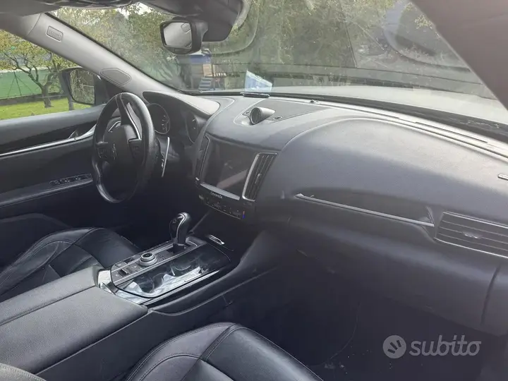 Maserati Levante 2018 photo 5