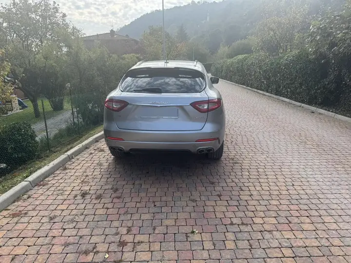Maserati Levante 2018 photo 3