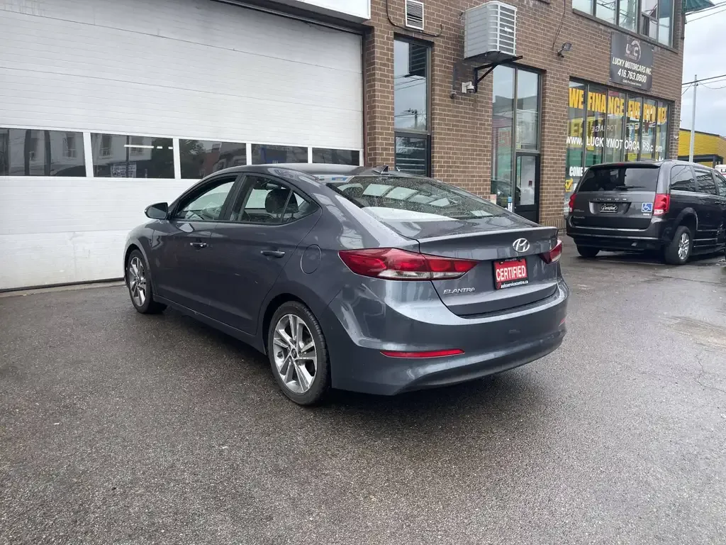 Hyundai Elantra 2018 photo 3