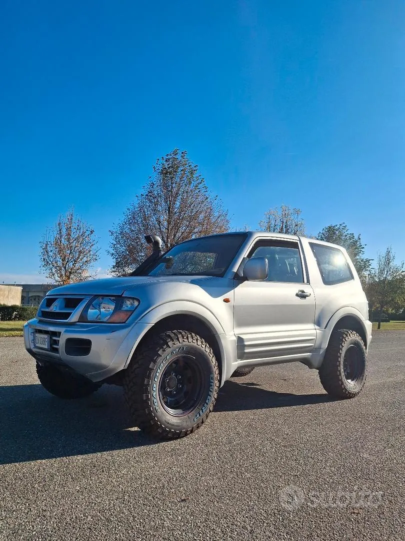 Mitsubishi Pajero 2004 photo 3