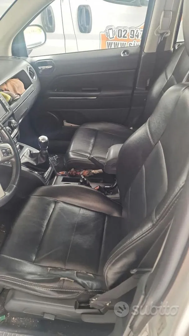 Jeep Compass 2011 photo 3