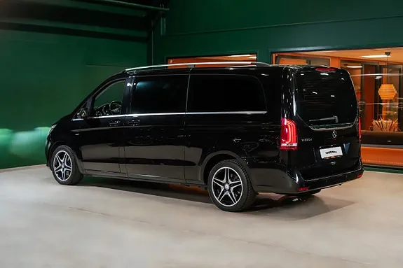 Mercedes-Benz V-Class 2017 photo 3