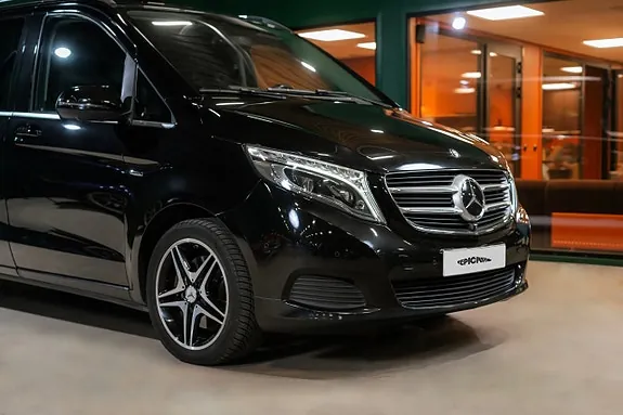 Mercedes-Benz V-Class 2017 photo 2