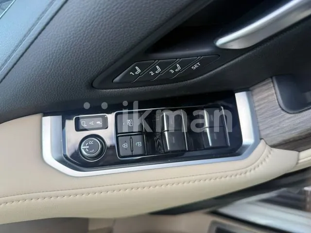 Toyota Land Cruiser 2024 photo 4
