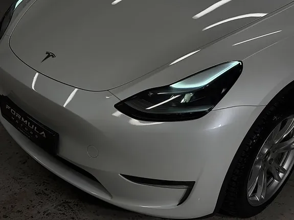 Tesla Model Y 2024 photo 4
