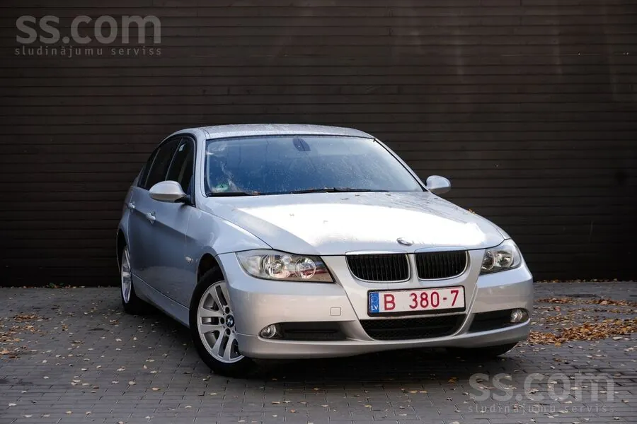 BMW 320I 2008 photo 2