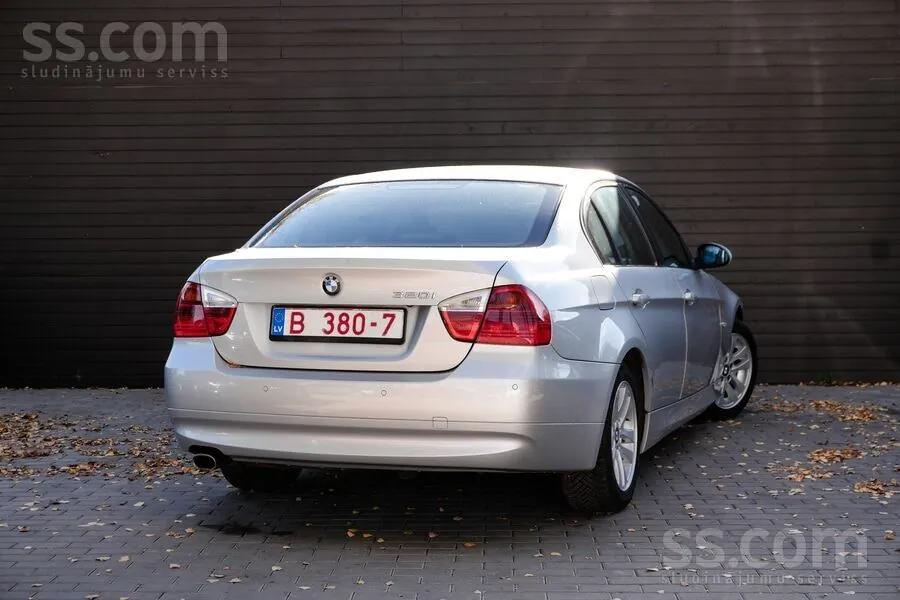 BMW 320I 2008 photo 3