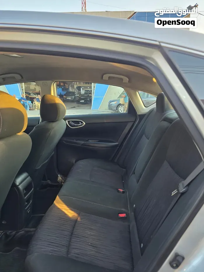 Nissan Sentra 2019 photo 2