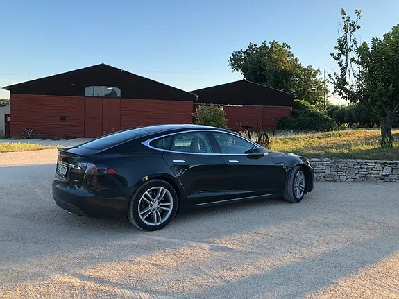 Tesla Model S 2013 photo 3
