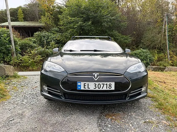 Tesla Model S 2013 photo 2