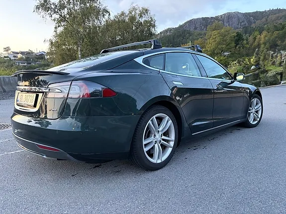 Tesla Model S 2013 photo 5