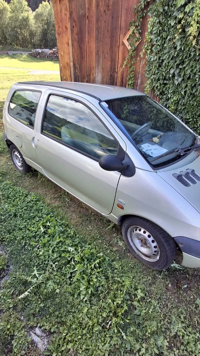 Renault Twingo 2000 photo 2