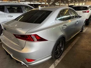 Lexus Is 300H 2013 photo 3