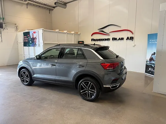 Volkswagen T-Roc 2019 photo 2