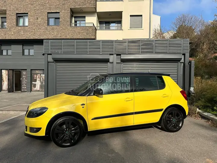 Skoda Fabia 2012 photo 5