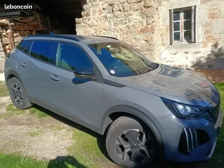 Peugeot 2008 2024 photo 2