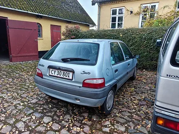 Citroen Saxo 2002 photo 2