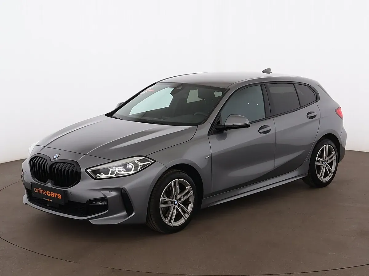 BMW 1 Series 2022 photo 2