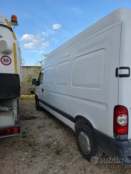 Renault Master 2009 photo 3