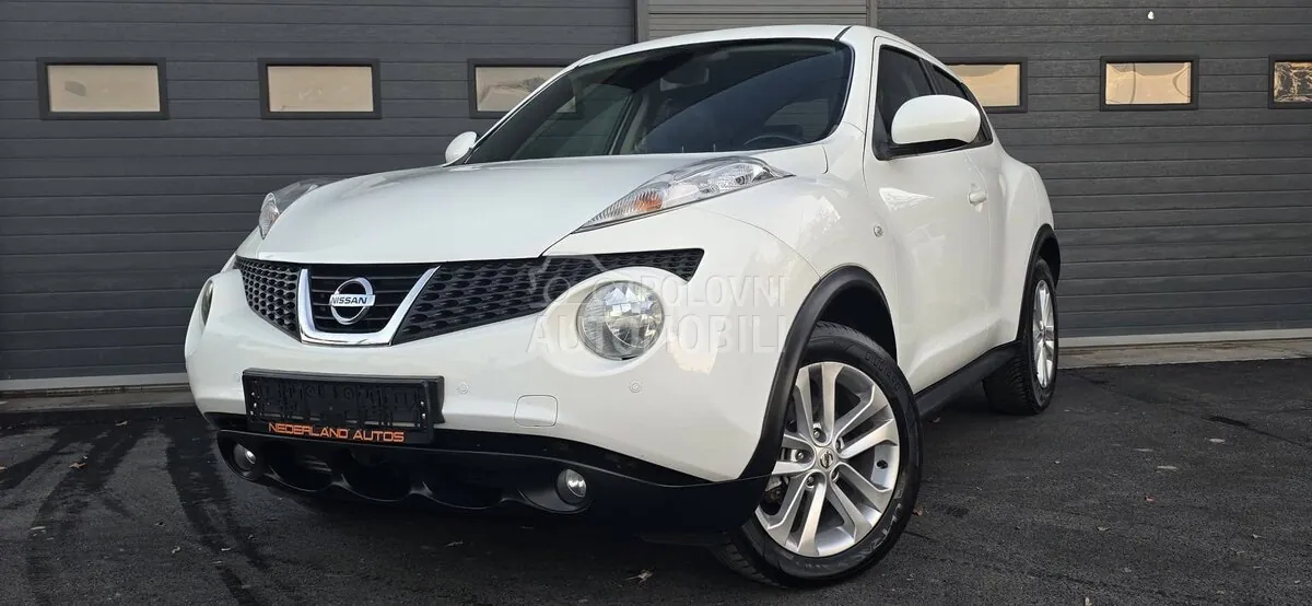 Nissan Juke 2012 photo 2
