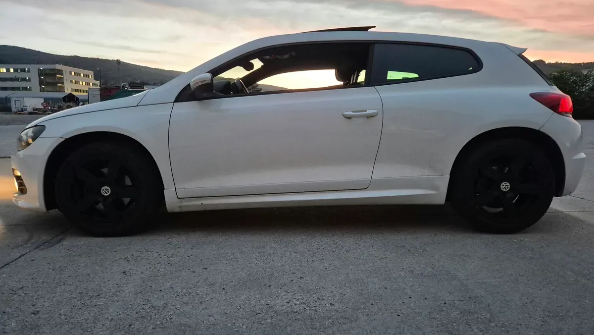 Volkswagen Scirocco 2012 photo 3