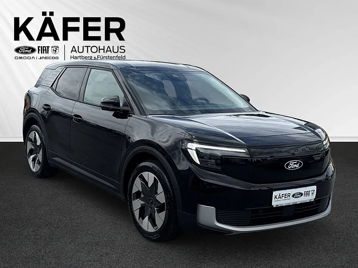 Ford Explorer photo 3