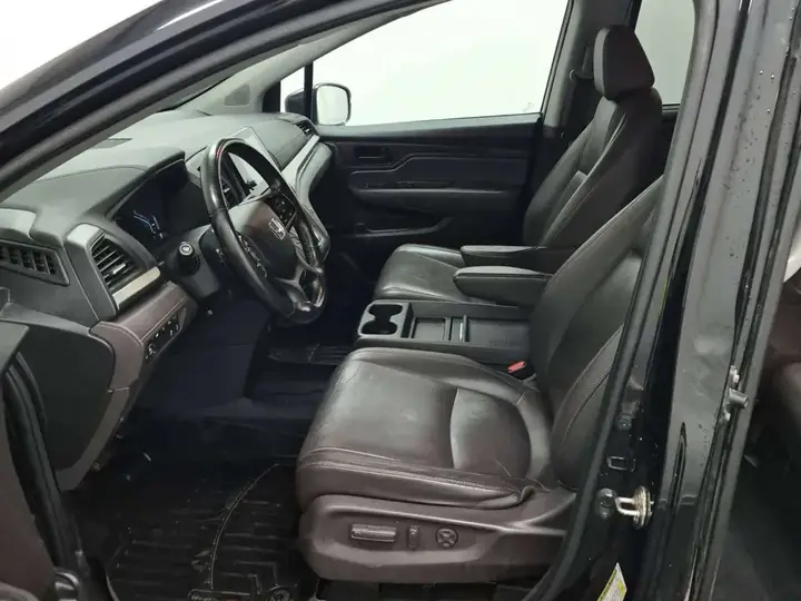 Honda Odyssey 2019 photo 3