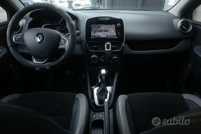 Renault Clio 2018 photo 2