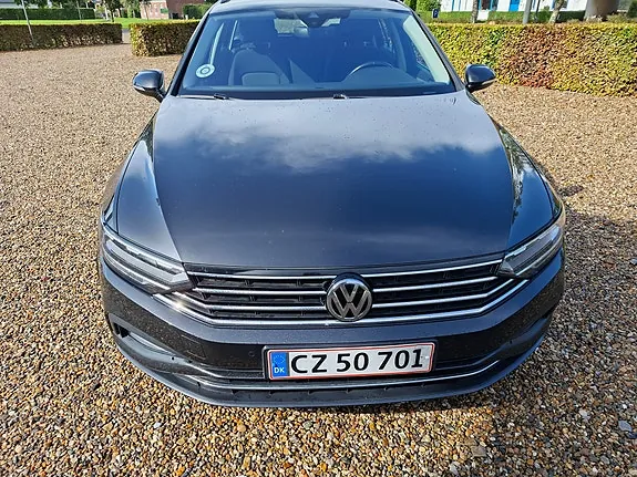 Volkswagen Passat 2020 photo 2