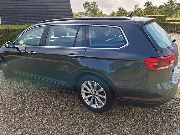 Volkswagen Passat 2020 photo 3