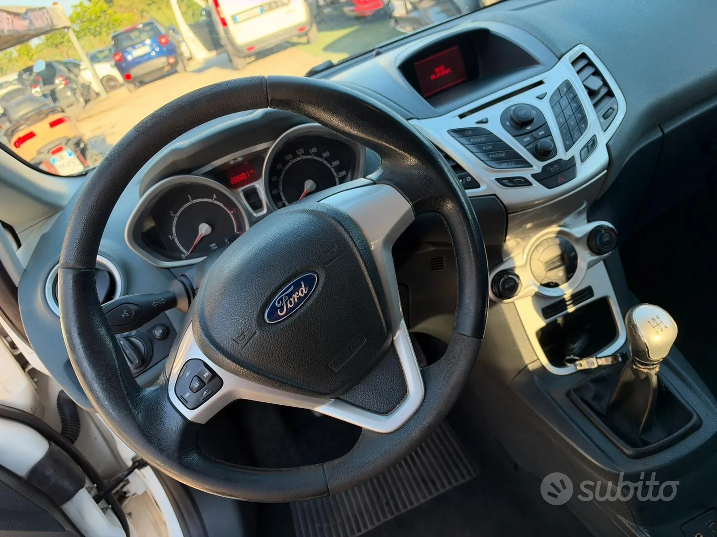 Ford Fiesta 2010 photo 5