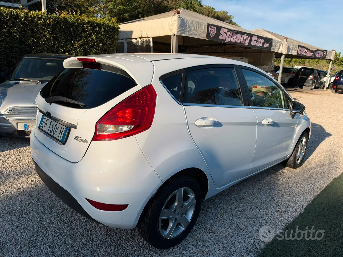 Ford Fiesta 2010 photo 4