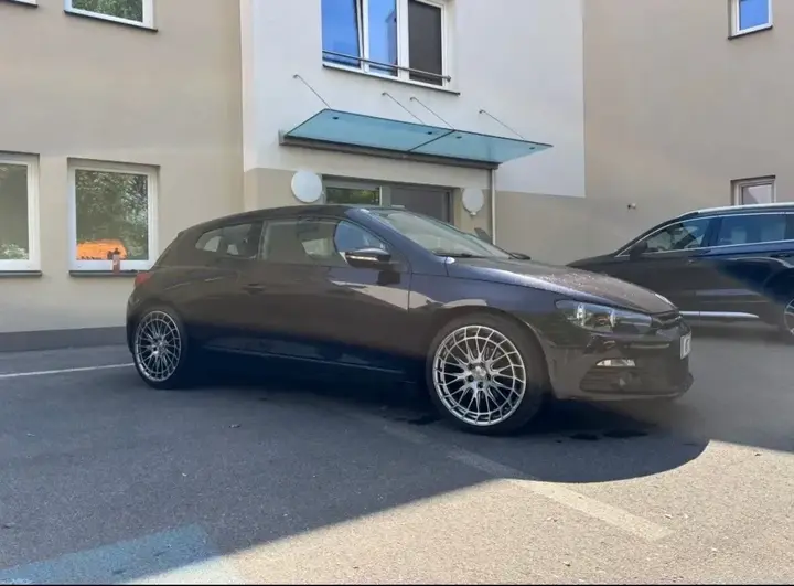 Volkswagen Scirocco 2010 photo 2